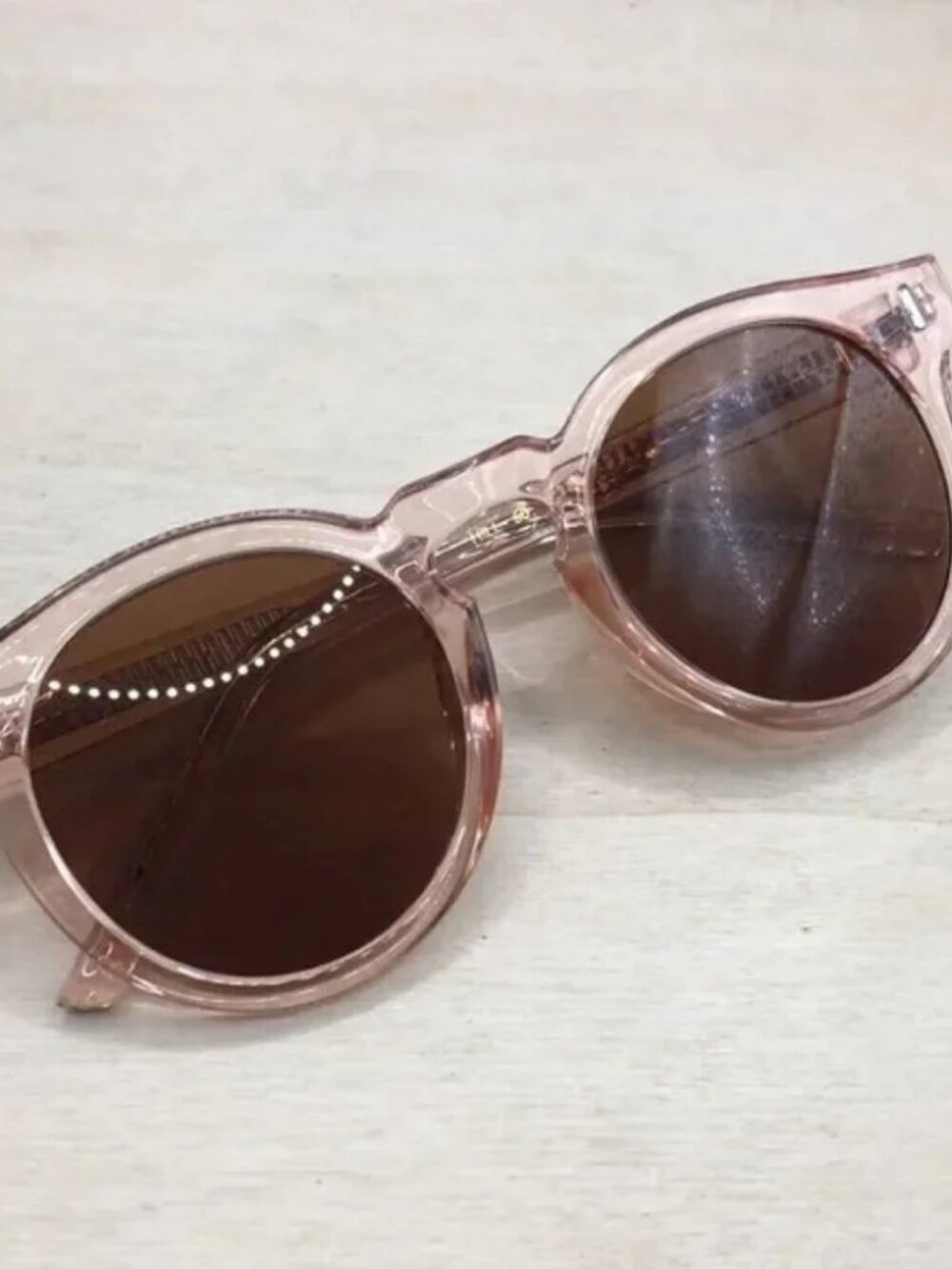 Bonnie Clyde The Hill Sunglasses Round Sheer Crystal Pink